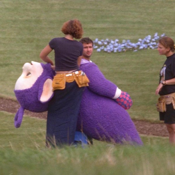 Behind the scenes of “Teletubbies” 1997.