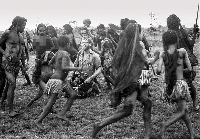 Michael Rockefeller’s death by cannibalism. He is photographed here on his first trip to Papua New Guinea in May 1960, Rockefeller’s smile belies his grim fate. It’s believed he was killed and eaten by the Asmat people — a cannibal group known to behead their enemies and consume their flesh