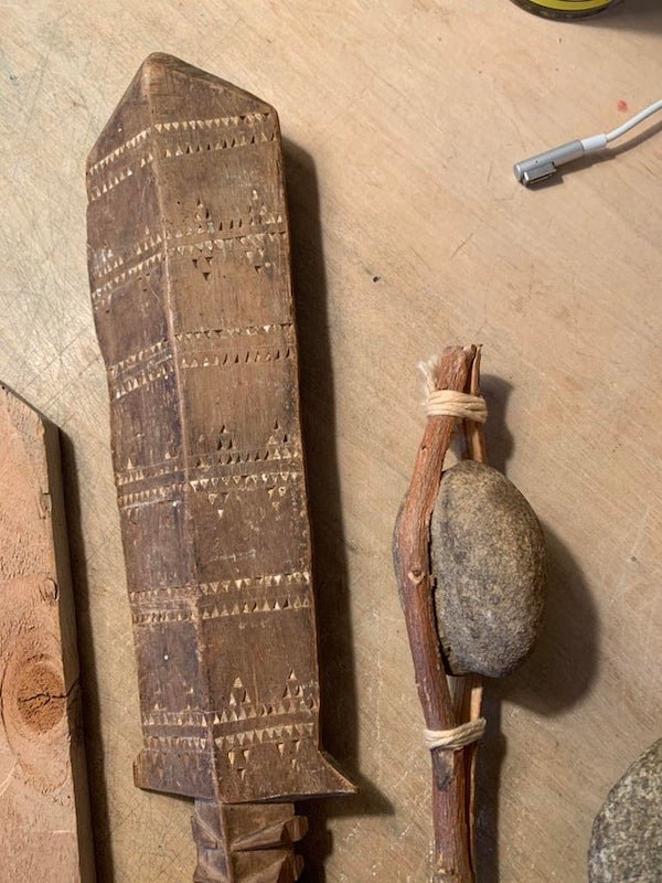 Supposedly found next to a deceased Japanese soldier at Okinawa, 1946. What is the wooden blade?

A: It’s a Samoan war club