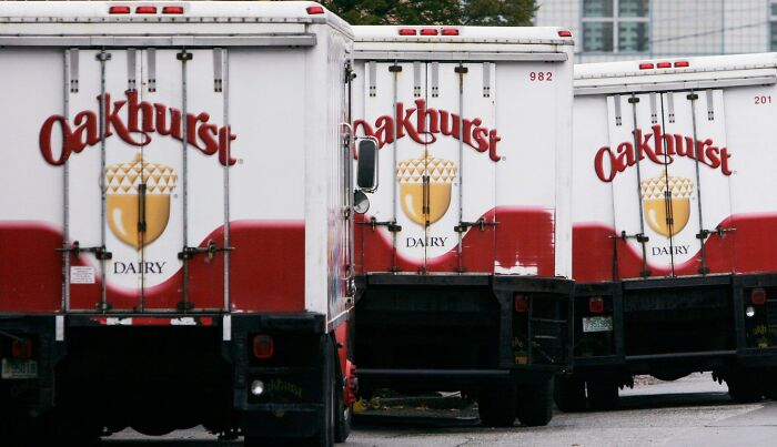 TIL The lack of an Oxford comma in the wording of a state law laying out what activities qualify a worker for overtime pay, more than 120 drivers for the Oakhurst Dairy became eligible for a multi-million settlement for unpaid overtime.