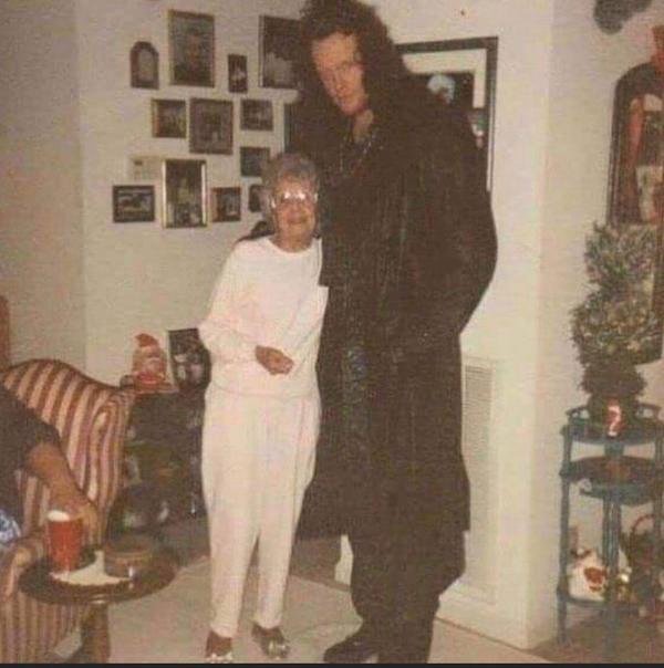 The Undertaker and his grandma, 1991