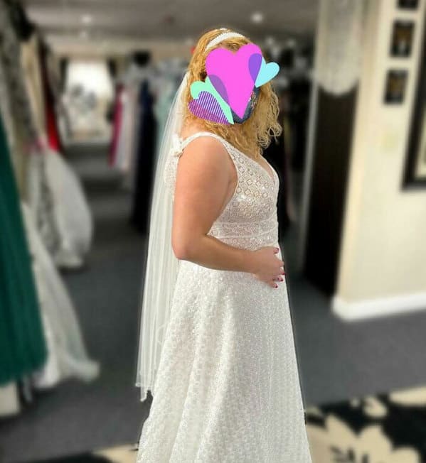 “How Do I Politely Tell My Future Mother In Law That I Don’t Appreciate Her Comments About My Weight? Picture Of My Size 16 Self Looking Flawless In My Wedding Dress”