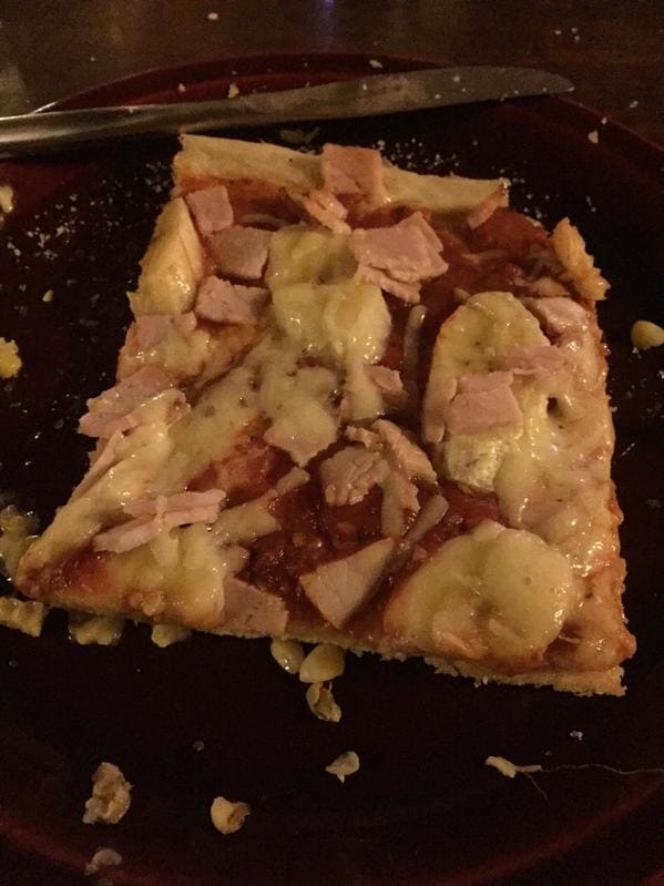 “My Mother In Law Claimed She Was Making Hawaiian Pizza… Then Served Us This.. Thats Banana!!!!”