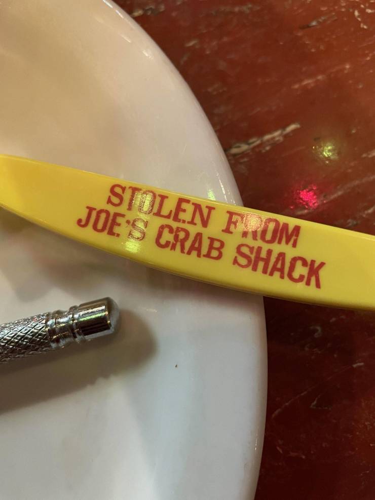 “This shell cutter at a restaurant has a message for people who steal it.”