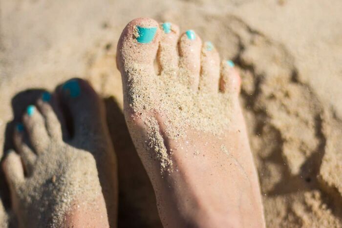 sandy feet