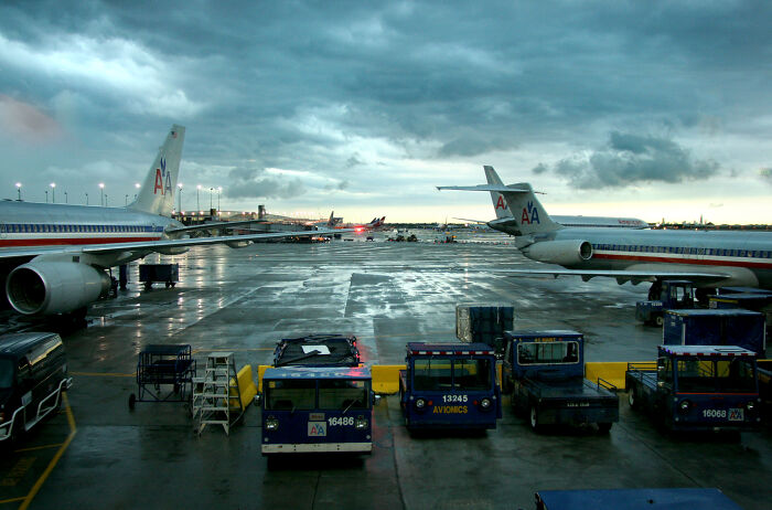 Pilot here.

My worst experiences with customers is when the weather is bad and we have to either wait or make a no go decision. My personal favorite is the guy who screamed at me while I was in the terminal getting coffee because his flight wasn’t leaving on time. The whole north east was shut down for thunderstorms and low ceilings, but his iPhone said it was ok for us to go so he had to tell me how bad I am at my job.