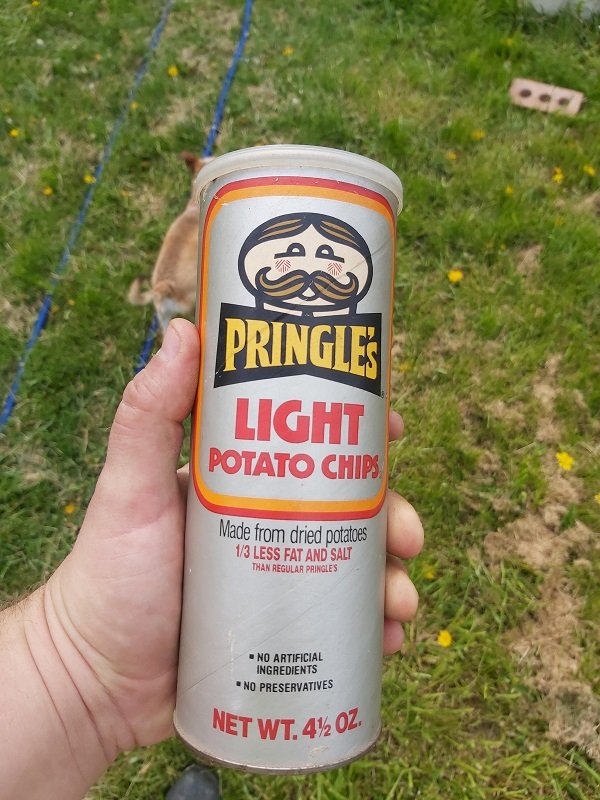 This 80’s Pringles Can. So beautiful…