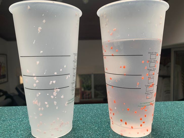 This Starbucks cup’s “design” just makes the cup look dirty. The one on the right is with water.