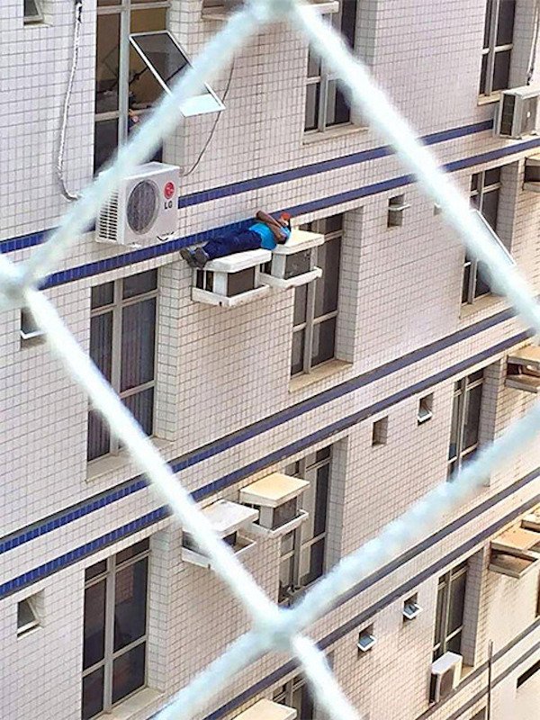 32 People Who Don't Give A S**t About Safety.