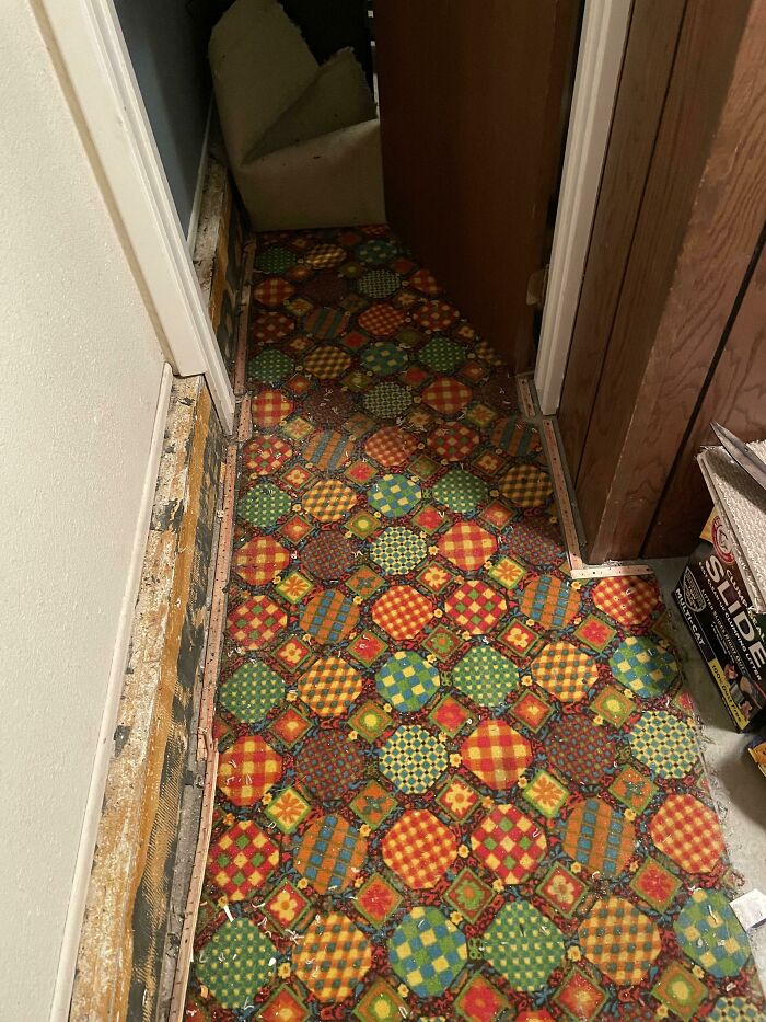 70's pattern carpet