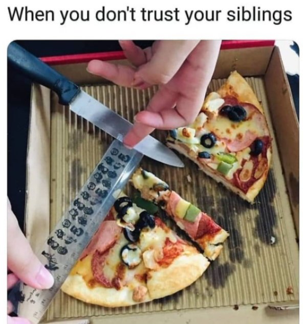 pizza - When you don't trust your siblings 924F3