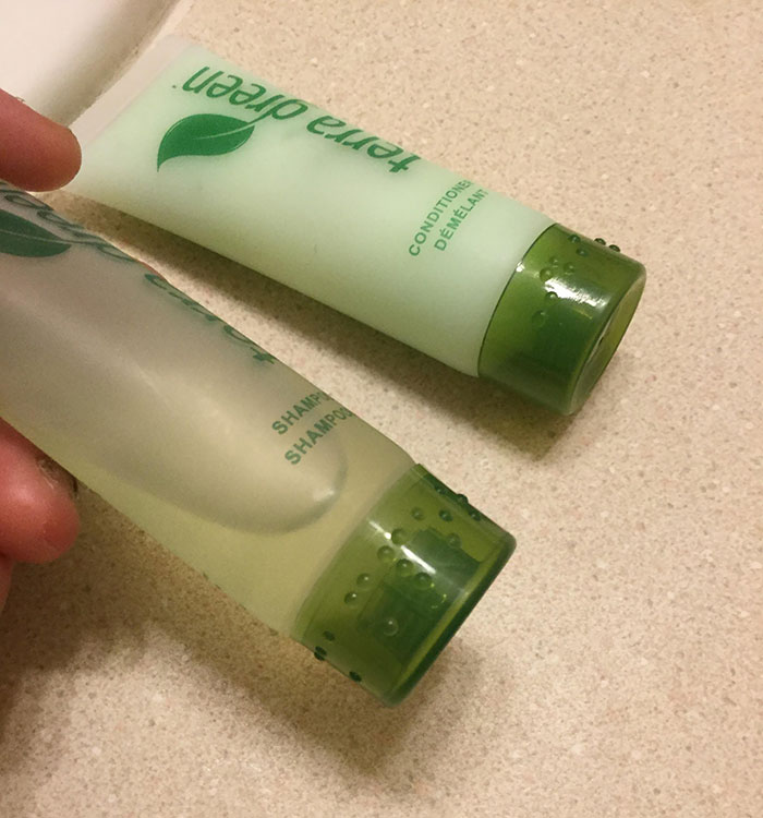 These Shampoo And Conditioner Bottles Have Braille On Them