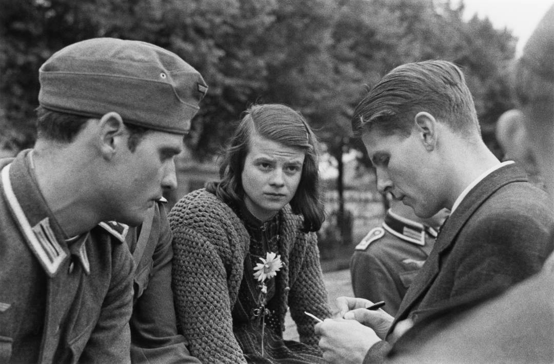 Hans Scholl, Sophie Scholl and Christoph Probst who were all part of the non-violent student resistance group called “white rose” during Nazi occupied Germany in 1942. All three were convicted of treason and executed by the Gestapo.