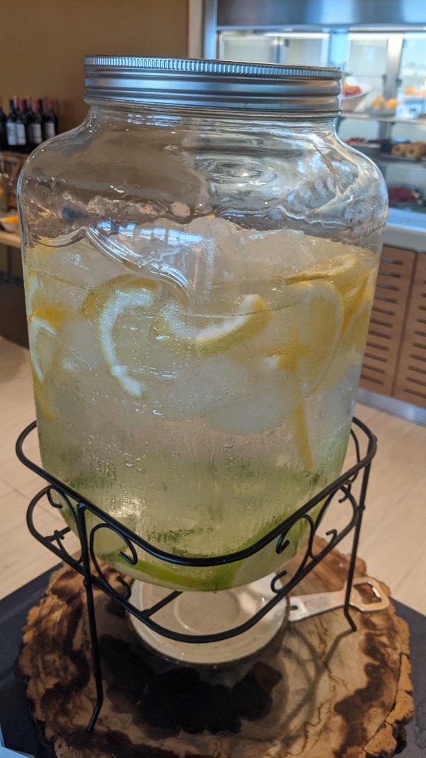 Lemon slices float, but lime slices don’t.