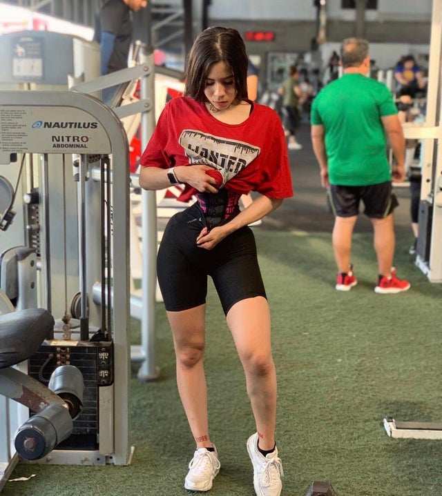 21 People Who Failed At Photoshop.