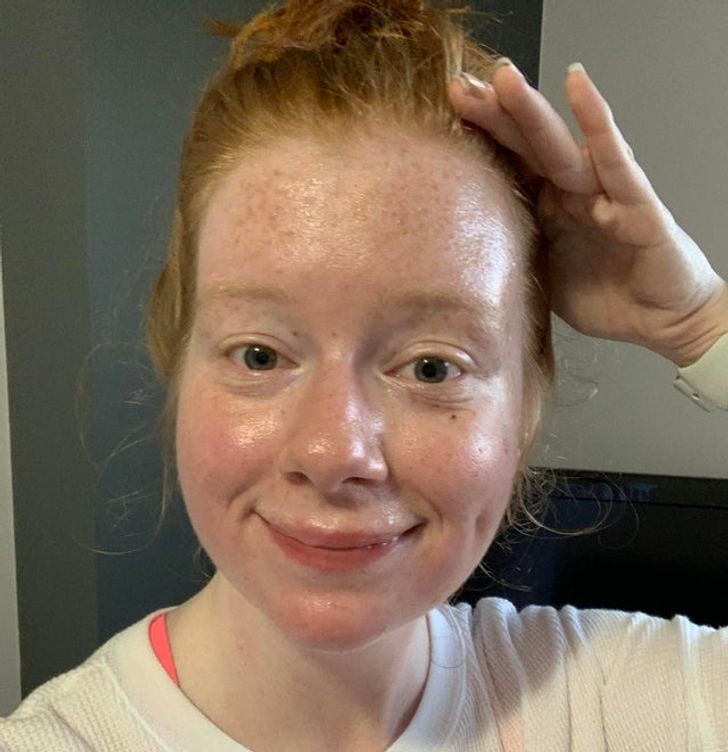“I have cerebral palsy, which has always made it difficult for me to run and jog.”
“Today, despite my disability, I jogged 2 miles (with a few walking breaks) and I couldn’t be more proud of myself! Here I am, happy post-jog!”