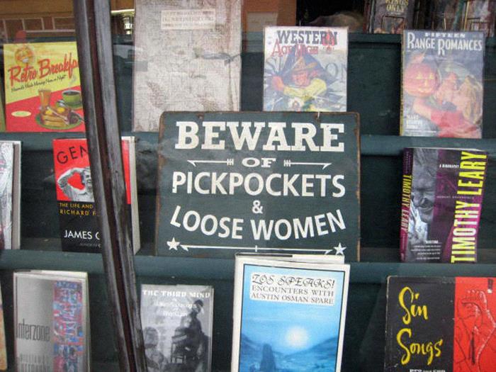 beware of pockets sign