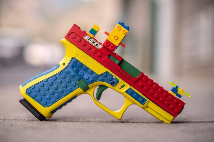 Real Glock 19. That’s been LEGO’d.

This is a real Glock 19 that has been modified to look like and function with real LEGO’s. The mock RMR is made from LEGO’s that were super glued to the gun.