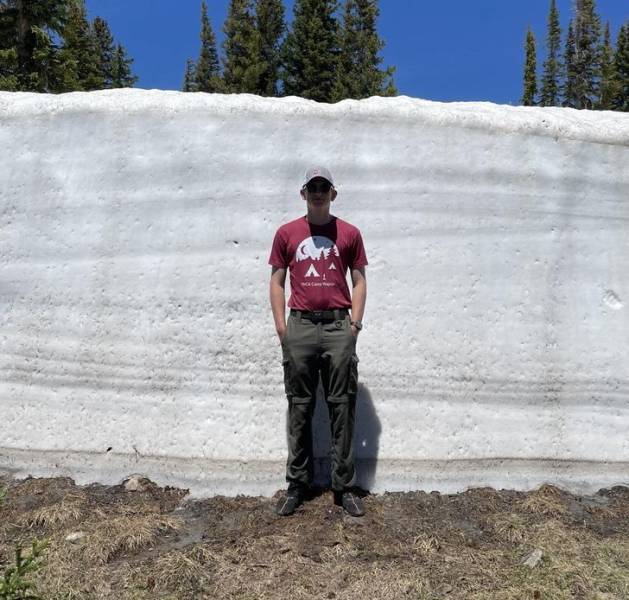 “In Wyoming, there are some huge snowdrifts. I’m 6’1” (1.85 m) for scale."