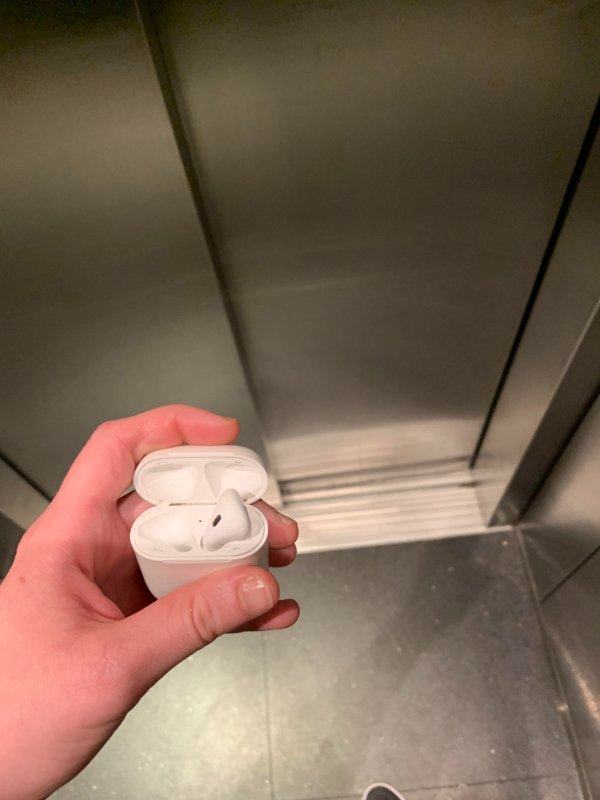 “Dropped my Airpods, guess where the missing piece is.”