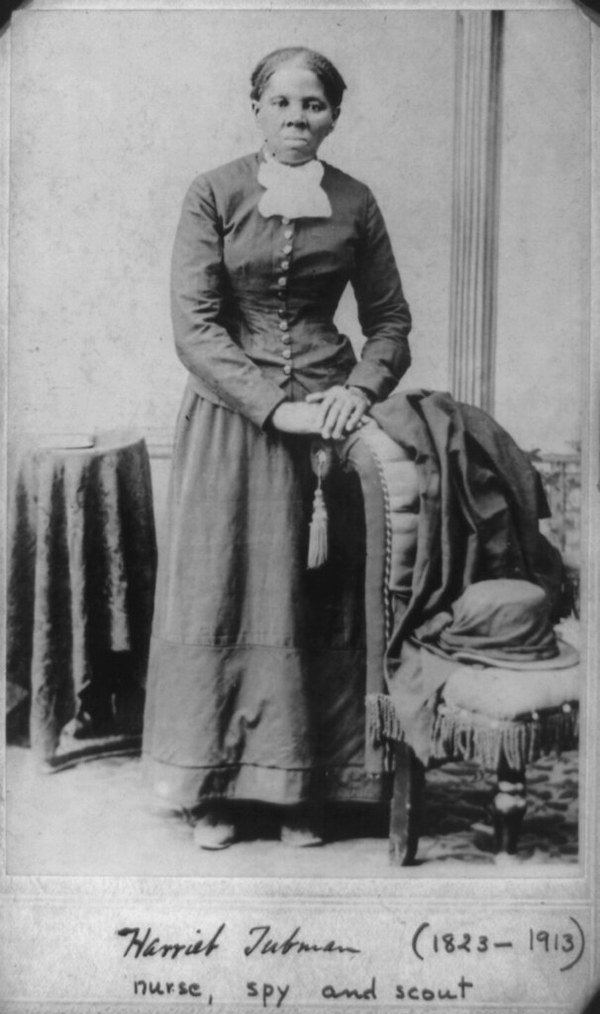 harriet tubman standing - Harriet Tube 18231913 nurse, Spy and scout
