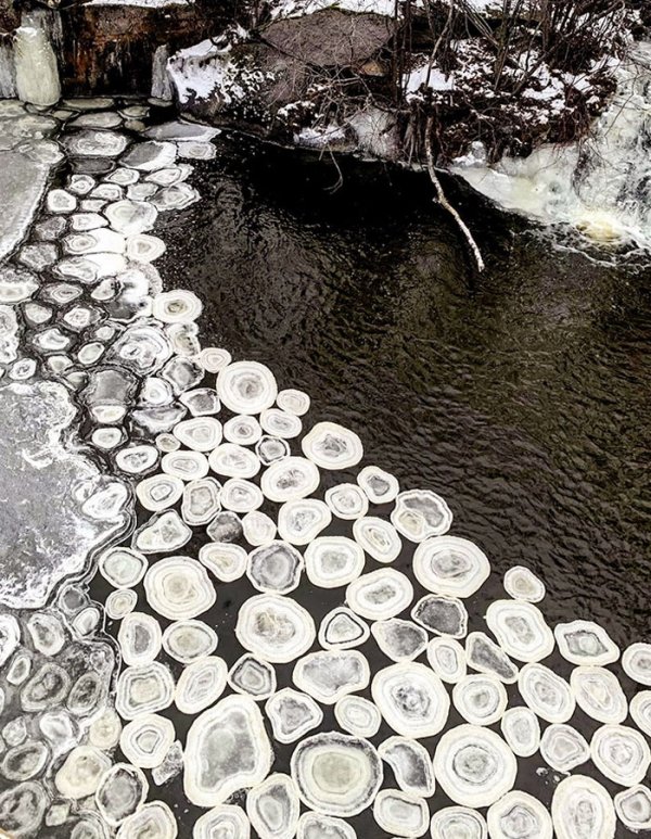 Floating natural ice rings in my hometown.