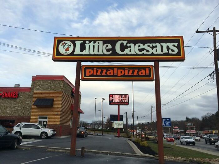 Little Caesars Pizza - Little Caesars pizza.pizza! Shakes Aaallait Uuur 1 Call Pc 250