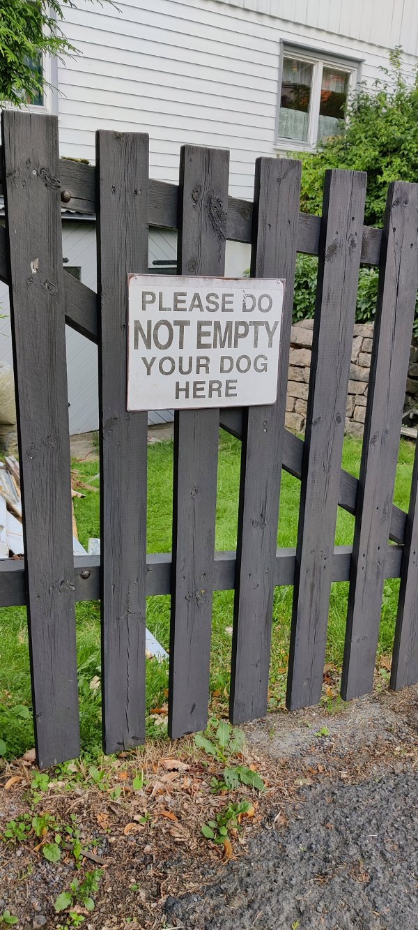 grass - Please Do Not Empty Your Dog Here
