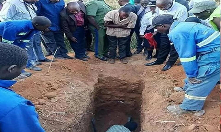 African Pastor Dies While Trying to Emulate Jesus’ Three-Day Resurrection. James Sakara, 22 year-old pastor of Zambian Christian church in Chidiza, had himself tied up and buried, promising to return. Exhumed later, he was found dead by members of his congregation.