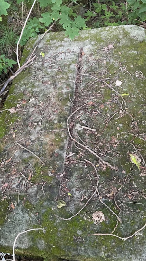 Some kind of a big stone with various geometric carvings. It was found in the middle of a forest next to a ruined brick gate. Any ideas?

A: It’s a seat pad for a vehicle