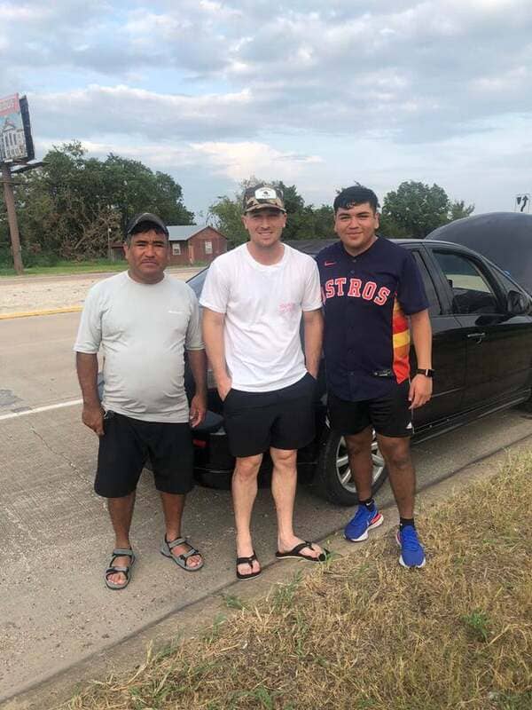 The guy wearing an Astros jersey had car trouble and just so happens Alex Bregman stops to help him.