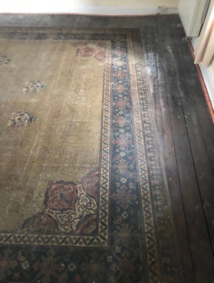 “My dad has found this under the carpet in a house he’s doing up, it’s a 1930s linoleum rug, in very good condition.”