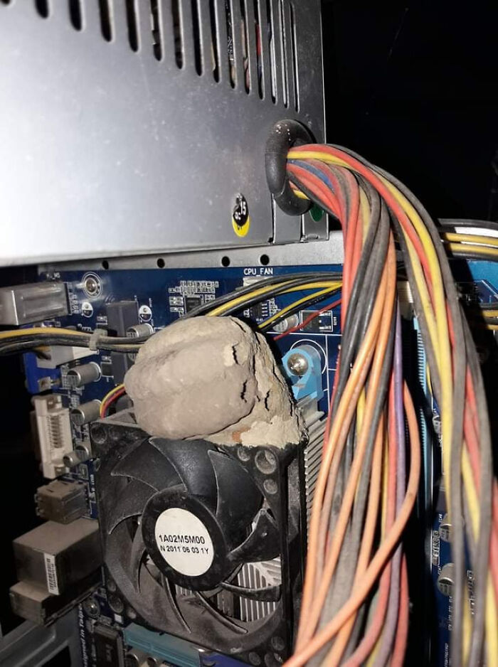 computer cooling - Cpu Fan Ro On I 1A02M5M00 N 2011 08 09 14 Wm