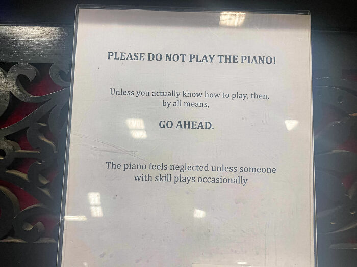 30 Funny Signs Spotted In The Wild.