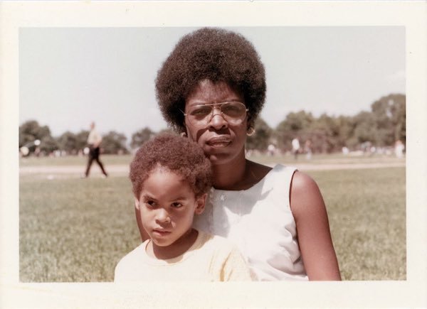 Lenny Kravitz and his mom, Roxie Roker, in the late ’60s.