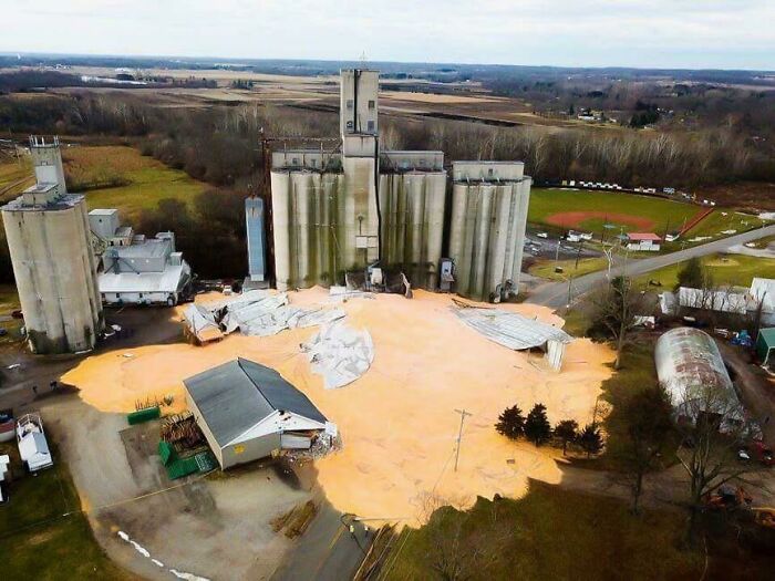 $1,250,000 Worth Of Corn Spilled After Silo Collapse In New Carlisle, Ohio On Jan 28, 2018