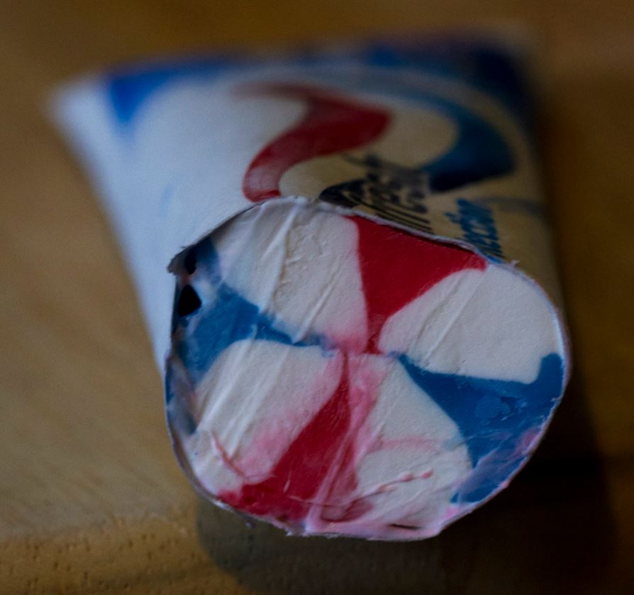 the inside of normal objects - does the inside of a toothpaste tube look like - Ma