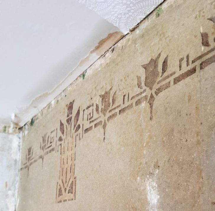 “Removing some unsalvageable wallpaper from my 1910 home and found a border stamped on the plaster.”