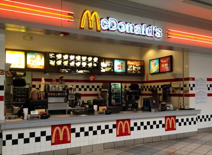 mcdonalds order place - McDonald's Fe E Im