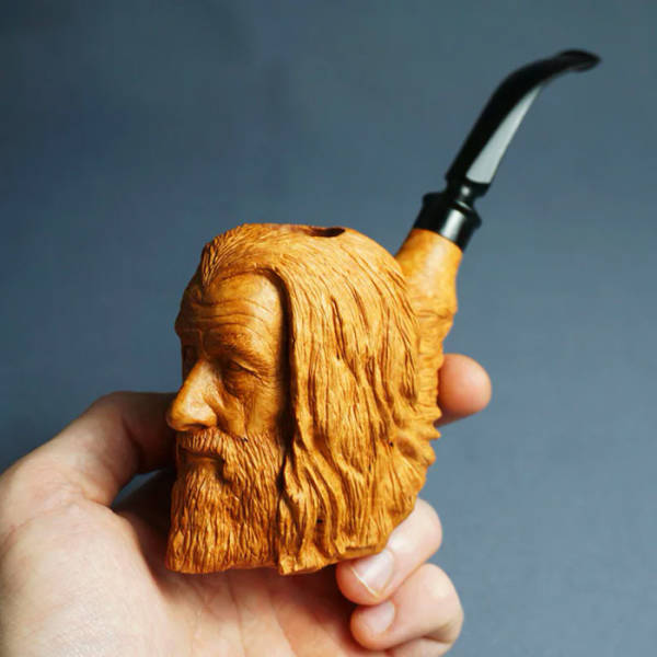 pics cool to look at - hand carved pipe