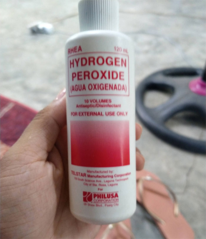 lotion - Rhea 120 Hydrogen Peroxide Agua Oxigenada 10 Volumes AntisepticDisinfectant For External Use Only Maractured by Telstar Manufacturing Corpora For Philusa Corporation
