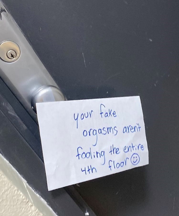 35 Passive Agressive Notes From Neighbors.