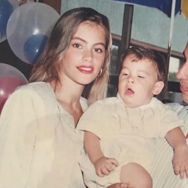 Sofia Vergara and her son Manolo in the early ’90s.