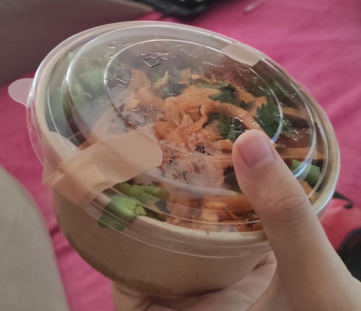 “Decided to order from this new ’healthy’ and ’fresh’ place, that’s how they delivered my food.”