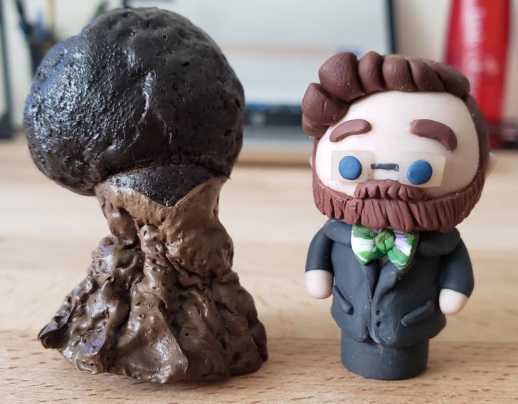 ’’I made cake toppers for my wedding and forgot to check the oven’s temperature before putting my fiancée in.’’