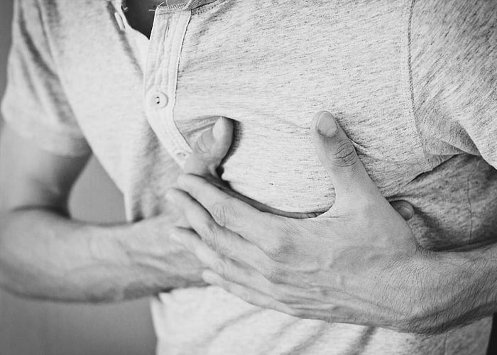 life saving - survival tips - Chest pain