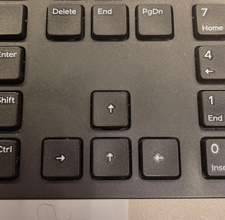 bad designs and crappy products - computer keyboard - Delete End PgDn 7 Home nter 4 Shift 1 1 End Ctrl O 1 Inse