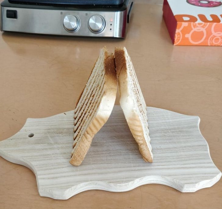 “This is how I let my toast cool, so one side doesn’t get soggy.”