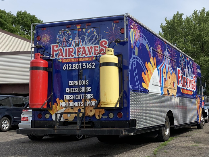 “This food truck’s propane tanks look like ketchup and mustard bottles.”