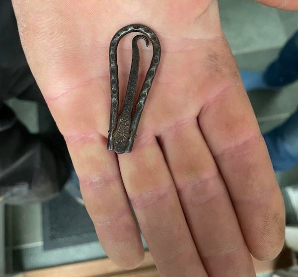 What is this folding hook I found

A: It’s a folding button hook. Most likely for a pair of boots.